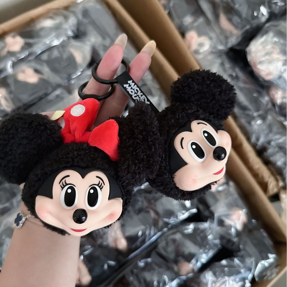 Mickey Minnie Plush Doll Keych - огляд і ціна Cute Anime Merchandise