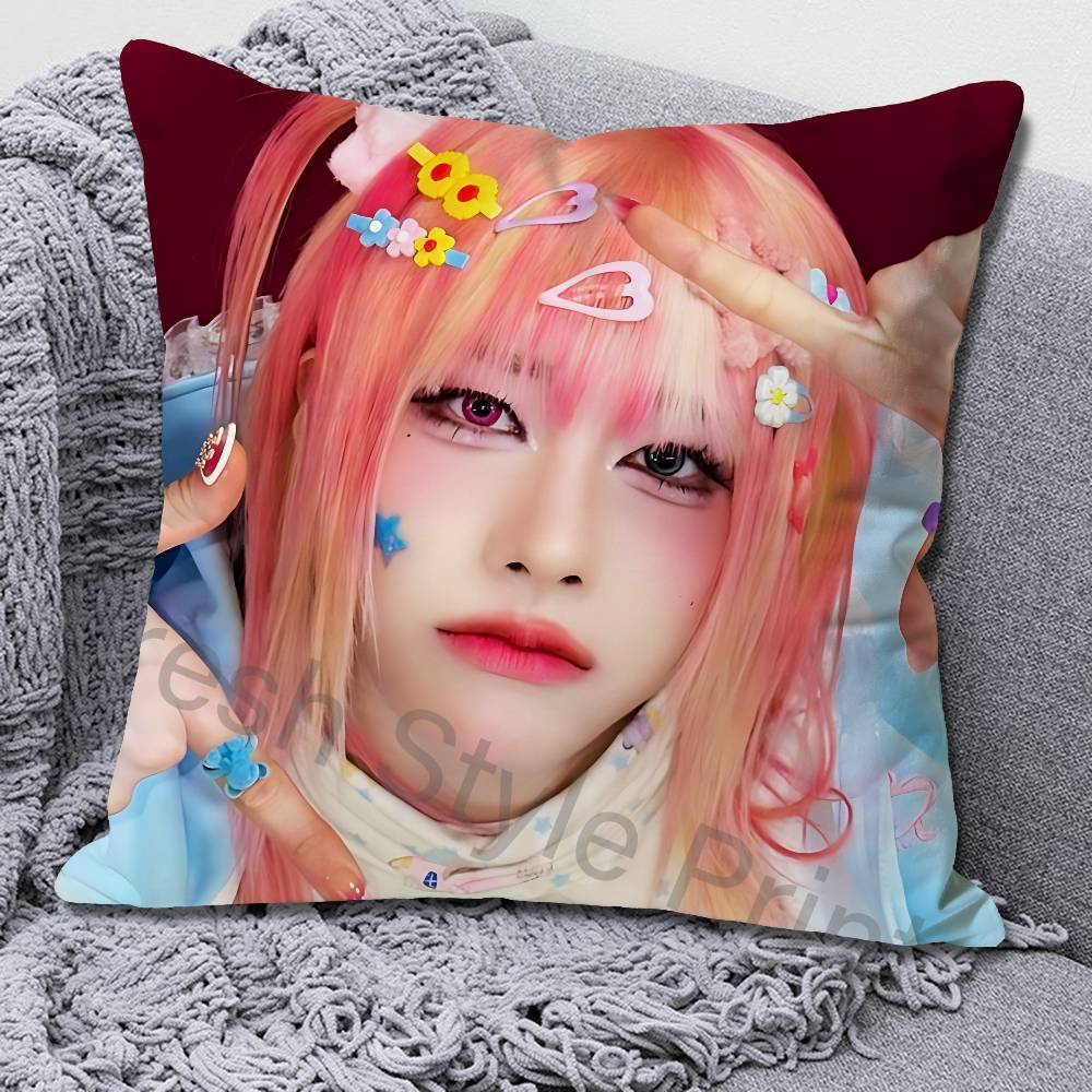 X-XLov Group R-Rui Anime Celeb - огляд і ціна R/Anime Merchandise
