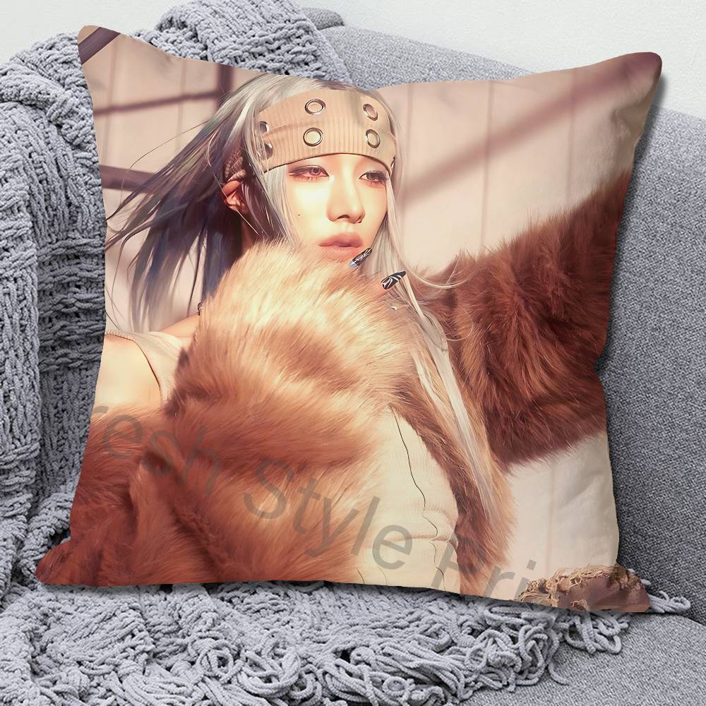 X-XLov Group R-Rui Anime Celeb - огляд і ціна R/Anime Merchandise